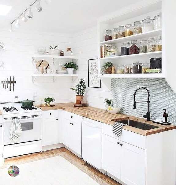 Белый кухонный гарнитур в интерьере: 70 современных фото и идей