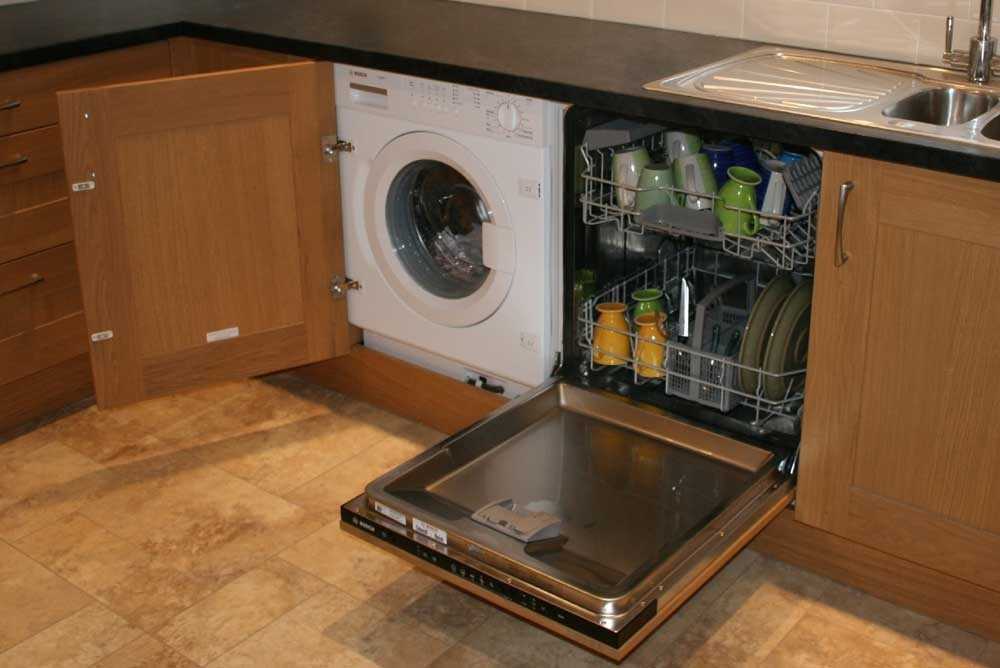 Как установить посудомоечную машину в готовую. Встроенная компактная ПММ 600. Встраиваемая стиральная машина 60x54x82. Мойка со встроенной посудомоечной машиной. Встроенная посудомойка под мойкой.
