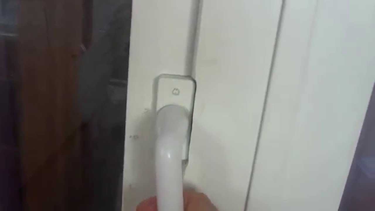 Ручки для пластиковой балконной двери. правила выбора и установки