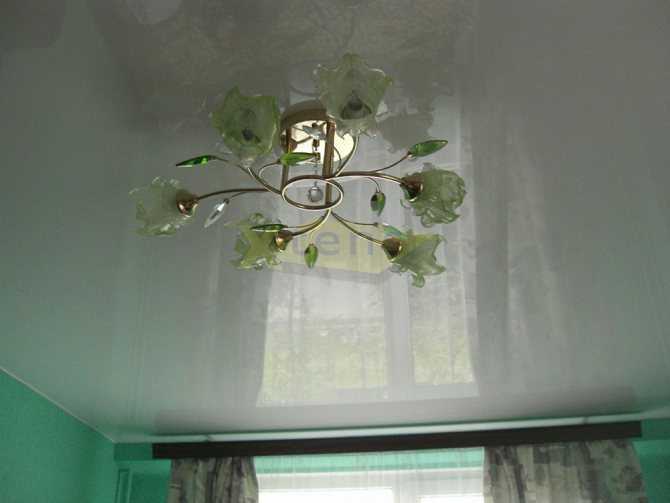  потолок в спальне современный с подсветкой: красивые варианты .